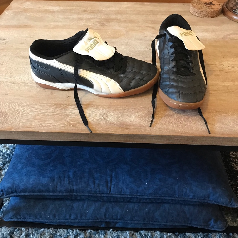 Puma Women’s Indoor Soccer Shoes